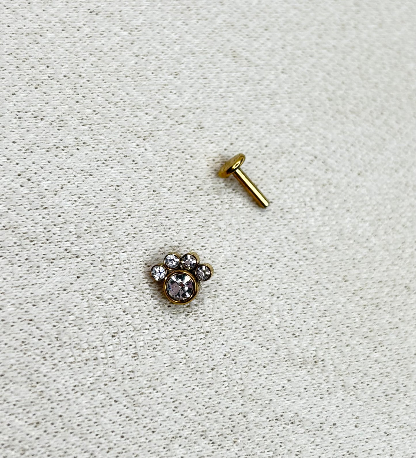 Piercing Glow08
