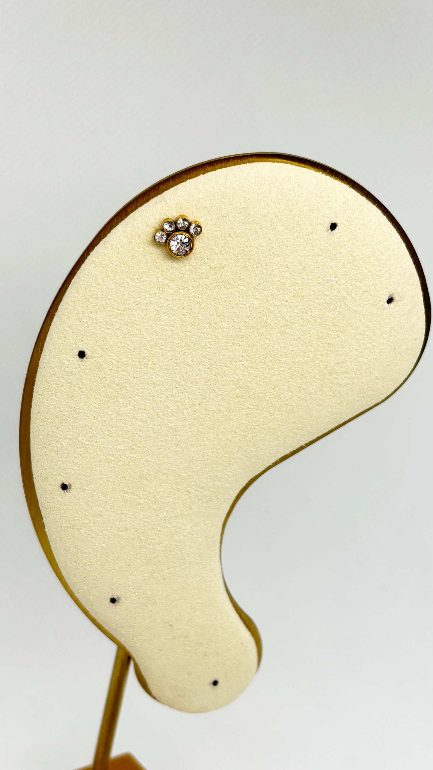 Piercing Glow08